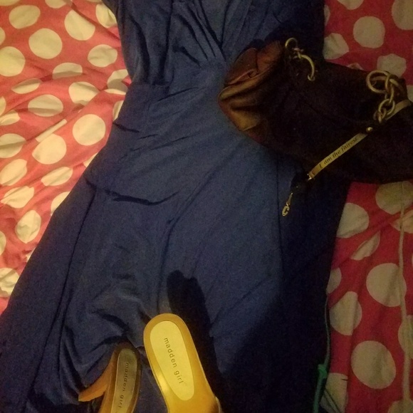 SALE 1 day only ! Jones NY * flattering dress * - Picture 2 of 2