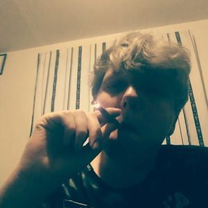 Meet your Posher, Dustin