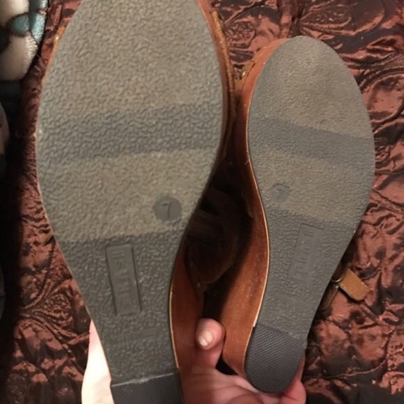 Brash Platform Wedges! - Picture 2 of 2