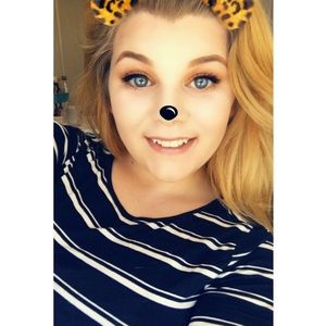 Meet your Posher, Alyssa