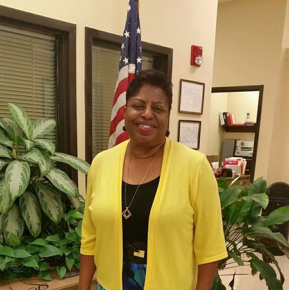 Meet your Posher, Deloris