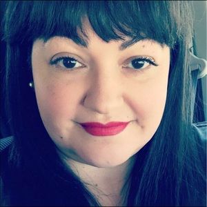 Meet your Posher, Angie