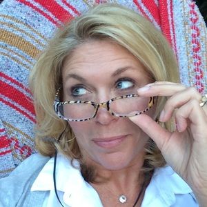 Meet your Posher, Shellie