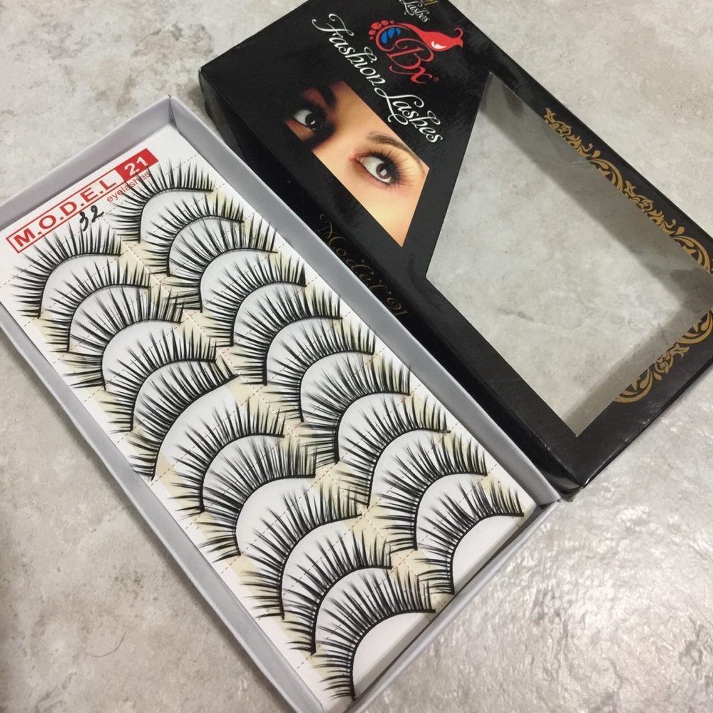False lashes