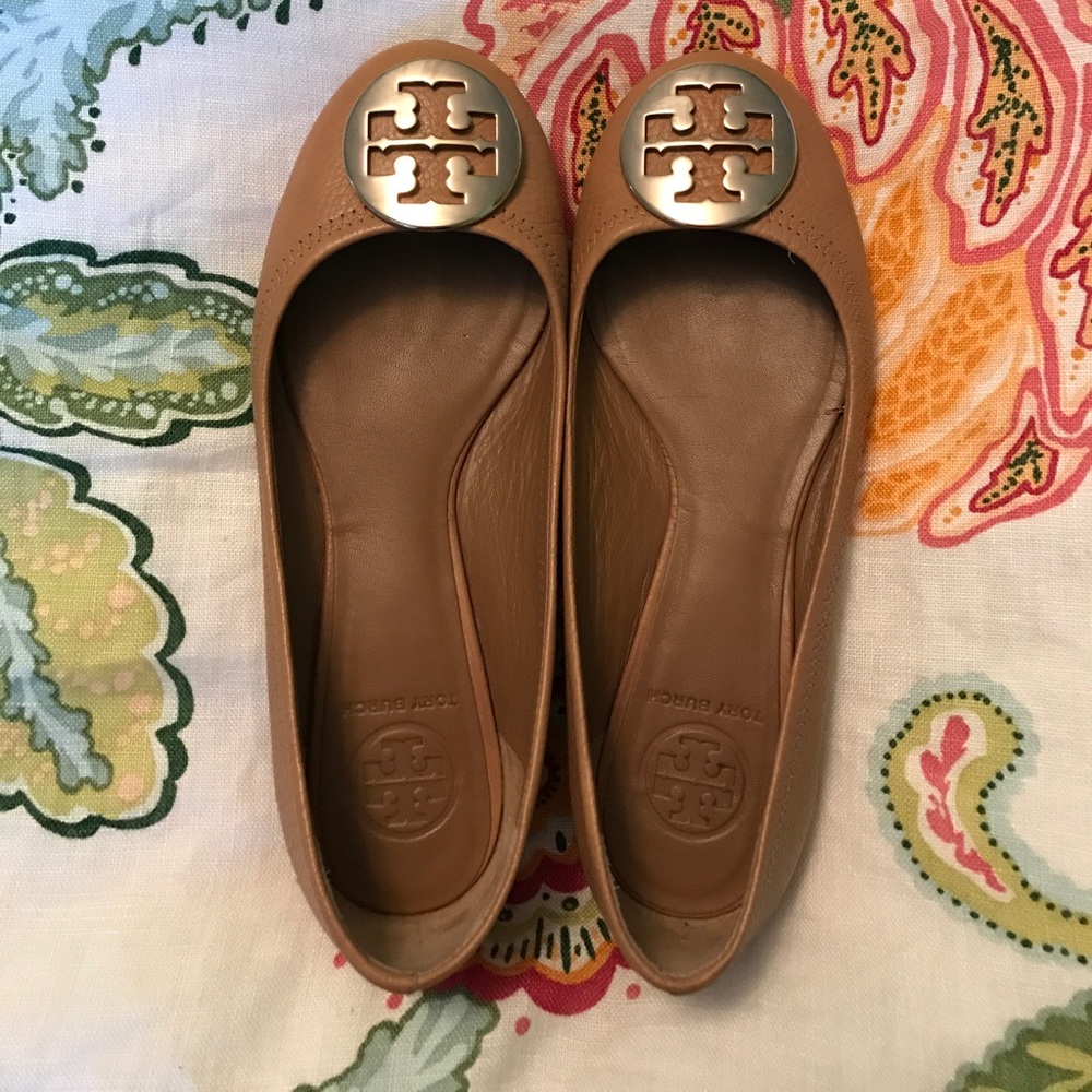 Tory butch tan flats