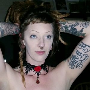 VICTORIAN LACE CHOKER w RED ROSE & JEWEL DROP