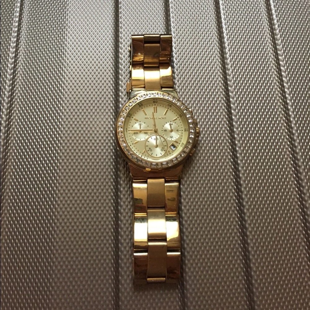 MICHAEL KORS GOLD WATCH