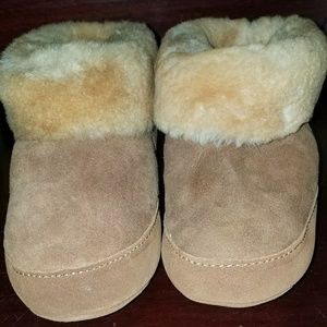 Women slippers