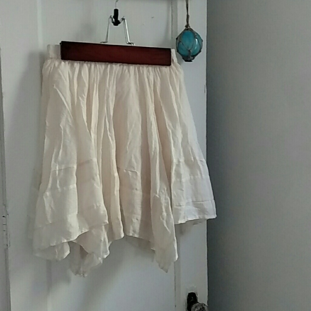 Banana Republic striped cream handkerchief skirt