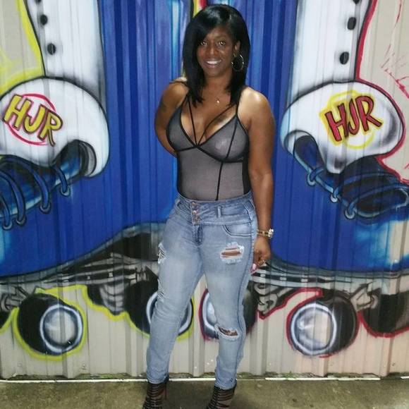 Meet your Posher, Toronda - Picture 1 of 1