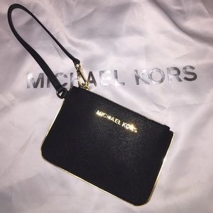MICHAEL KORS Specchio Wristlet