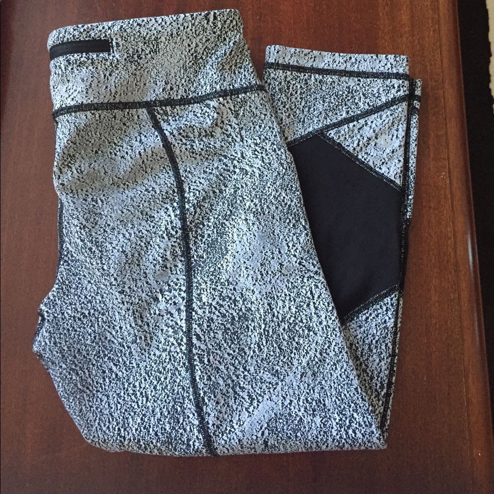 Lululemon workout pants
