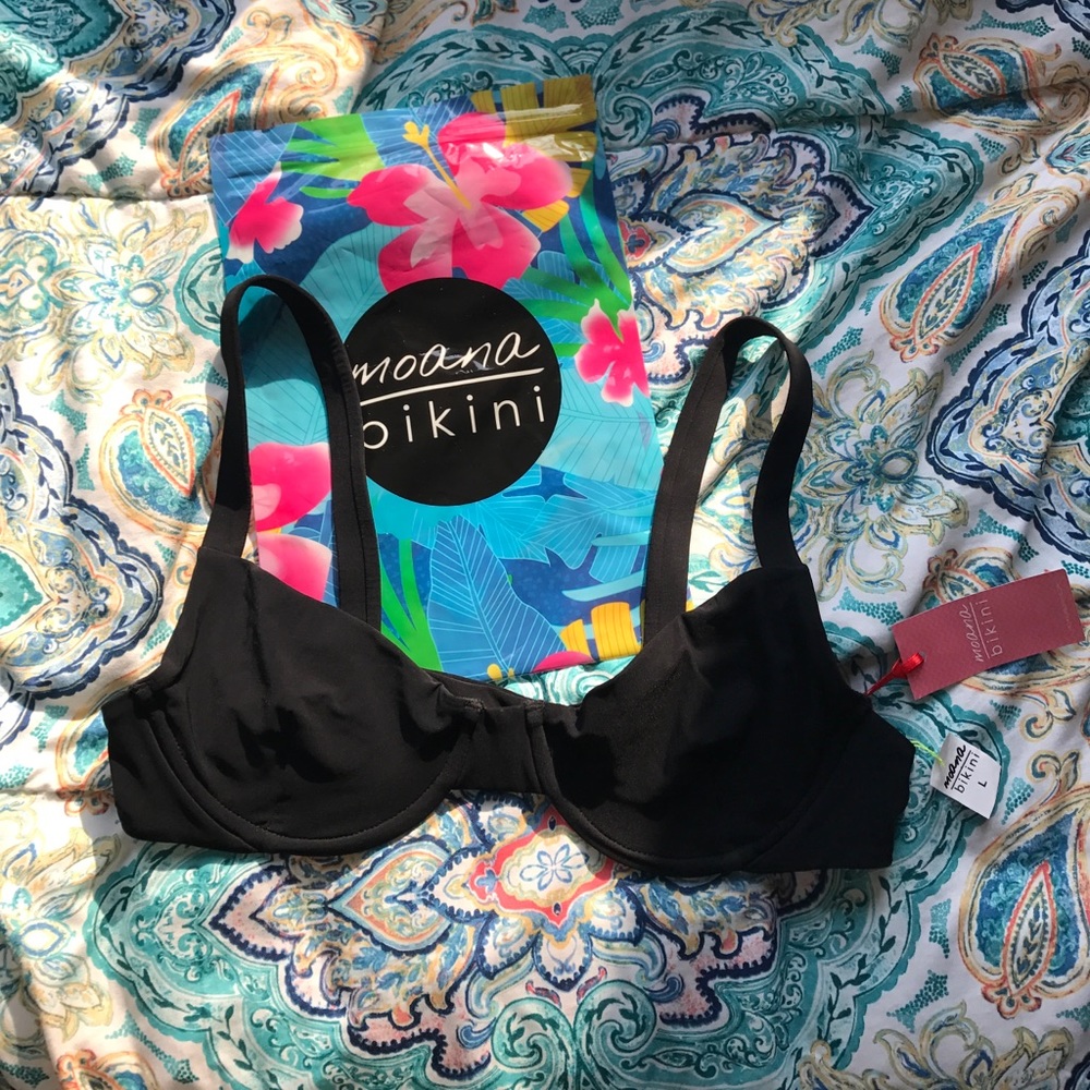 Moana Bikini black bambam top