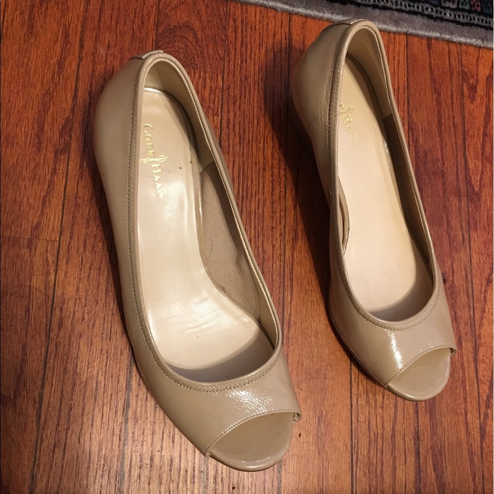 Cole Haan nude peep toe wedge heels 8 women's