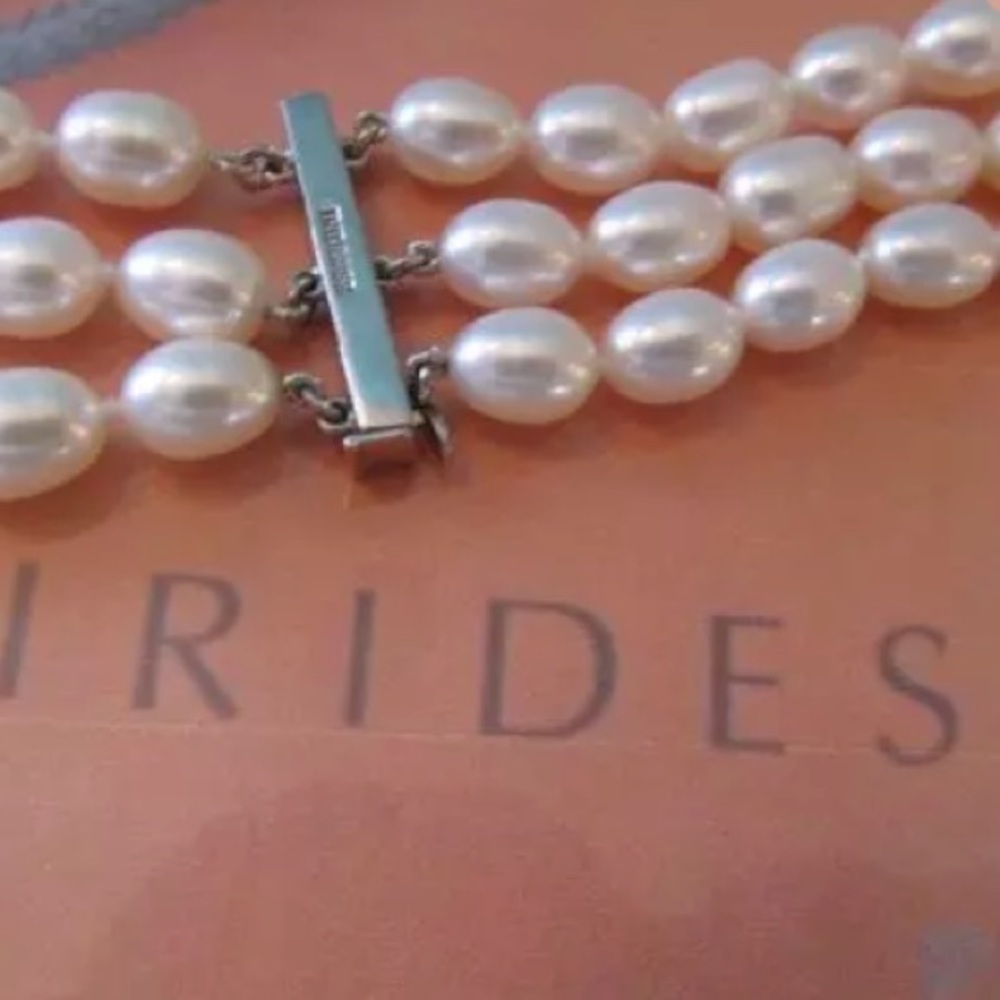 Tiffany Iridesse Pearl Triple Strand Necklace - Picture 2 of 3