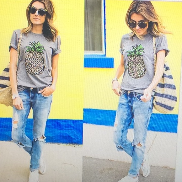 Pineapple One day sale!!! - Picture 2 of 3