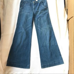 Paris Hilton Bellbottom jeans size 28