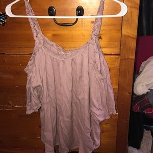 Shirt with cutoff shoulders