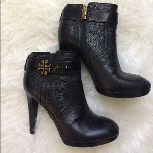 Tory Burch Stiletto black leather booties sz 7.5