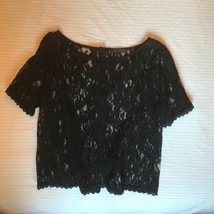 GLAM black lace crop
