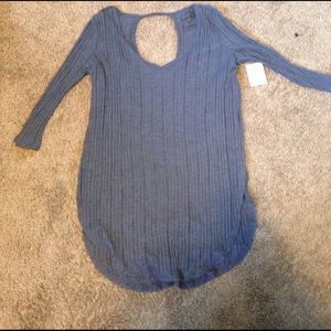 🌒Gray Free People 3/4 Sleeve Side Slit Thin Top