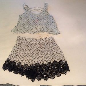 Sis ❤️ Sis Crop Top and Shorts Outfit