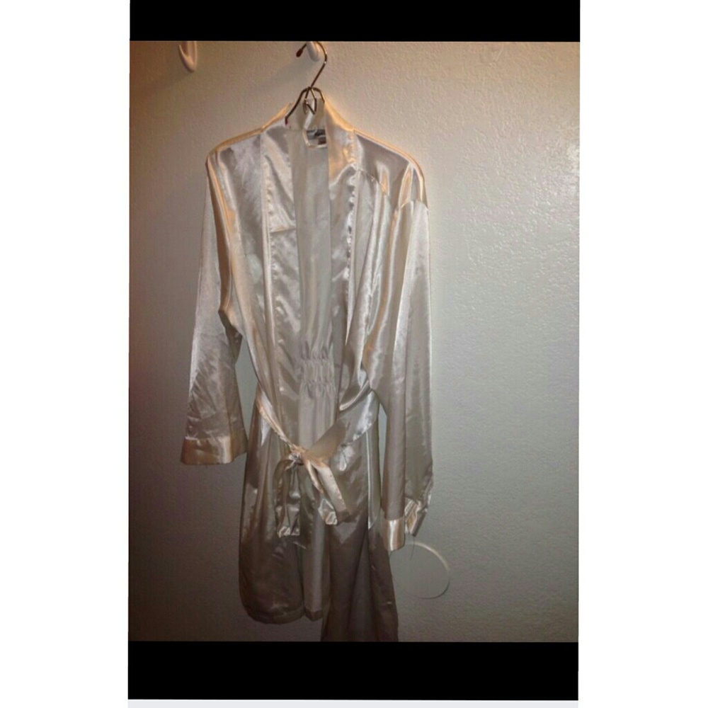 Morgan Taylor silk robe