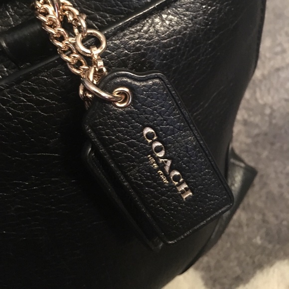 Coach purse - Picture 2 of 4