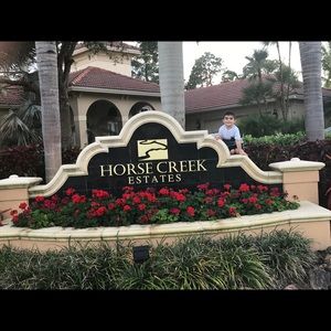 Meet your Posher, Tefta