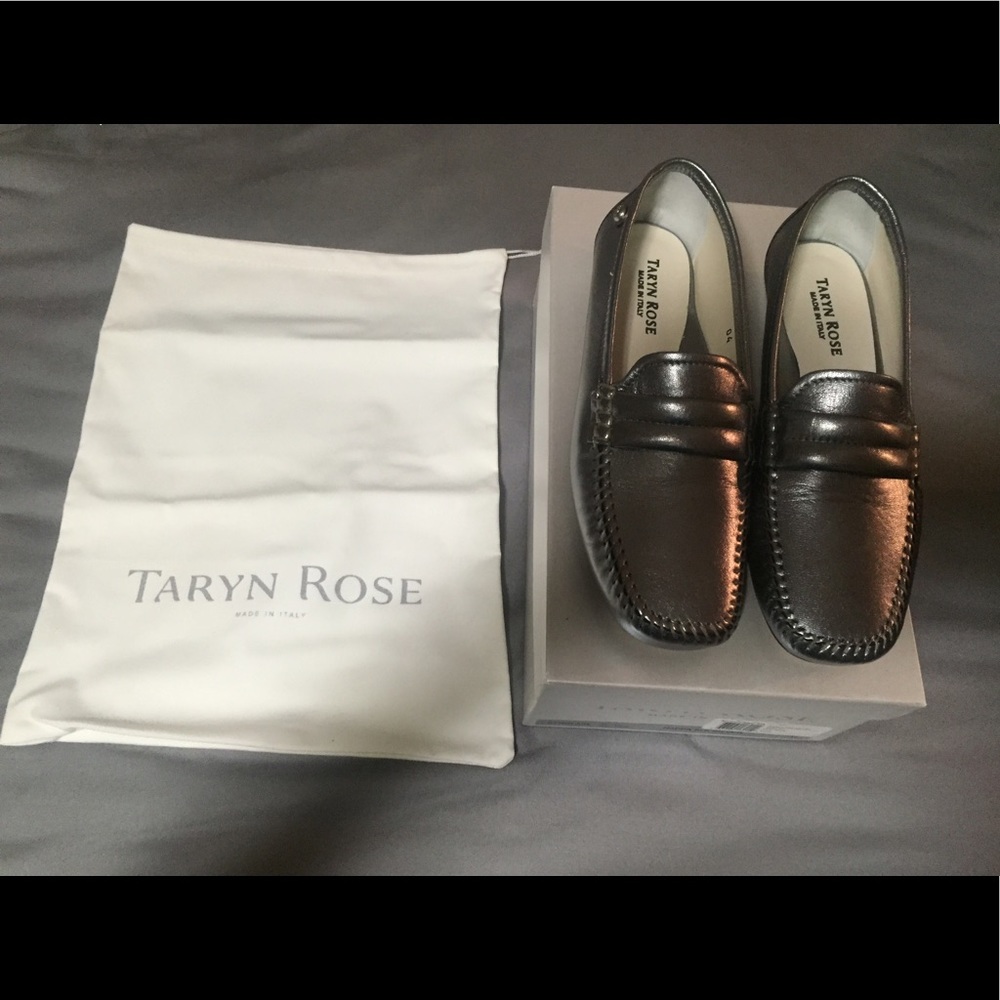 NEW! Taryn Rose loafers