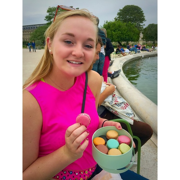 Meet your Posher, Emily - Picture 1 of 1