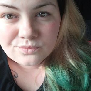 Meet your Posher, Angie