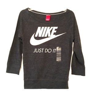 Nike tshirt