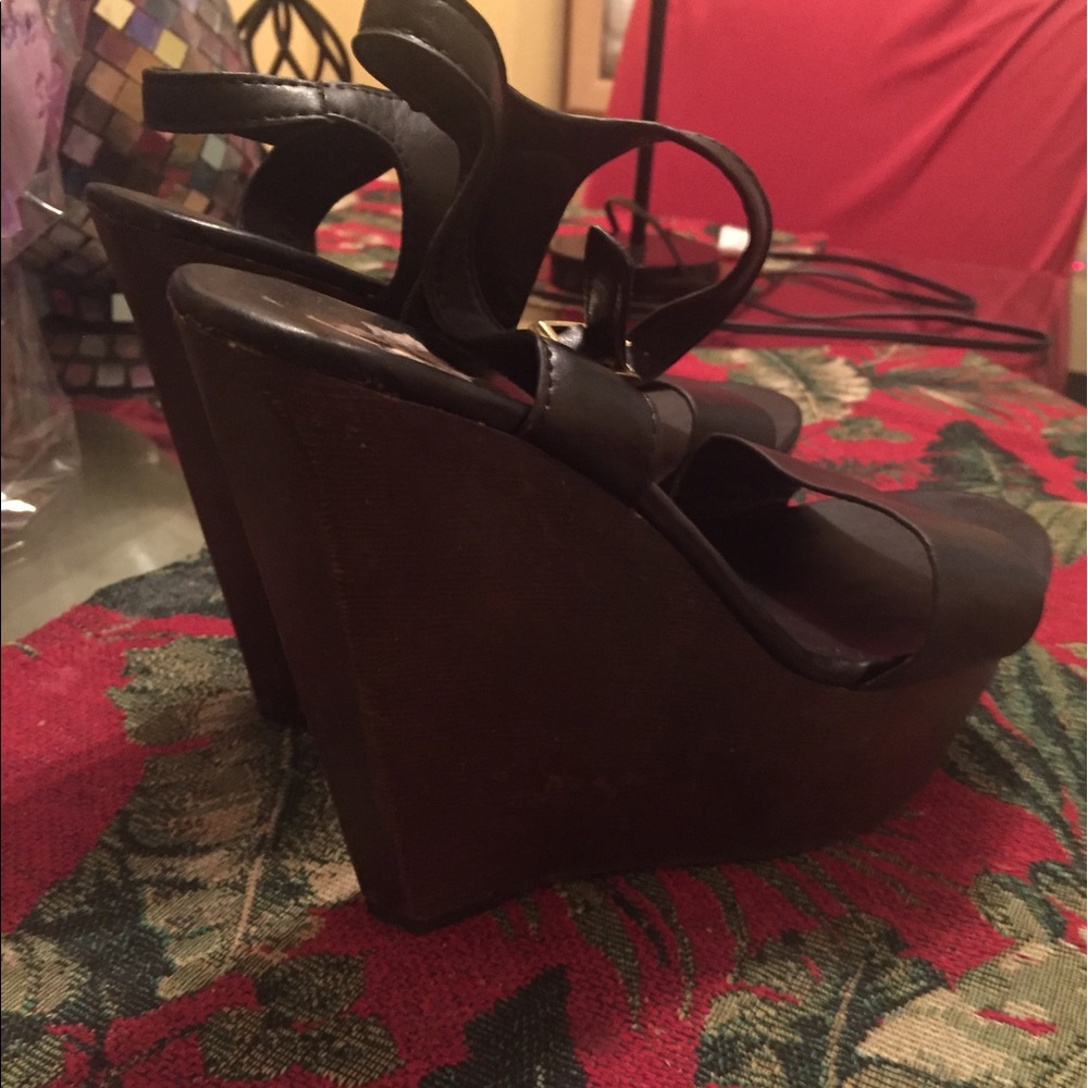 Black bamboo wedges no scrapes