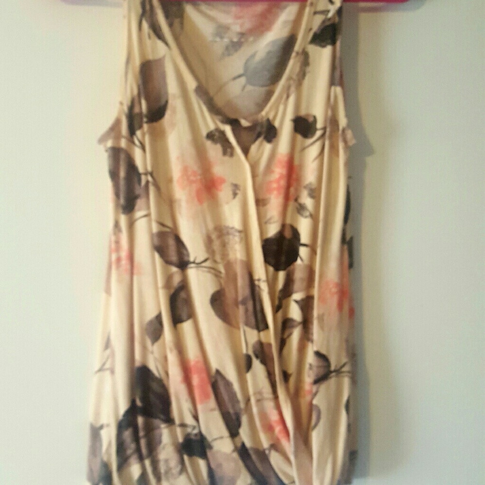 New York and Co tank