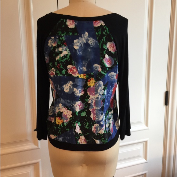 Top - Picture 2 of 4