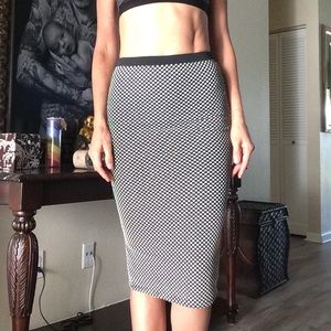 Stretchy polka dot midi skirt