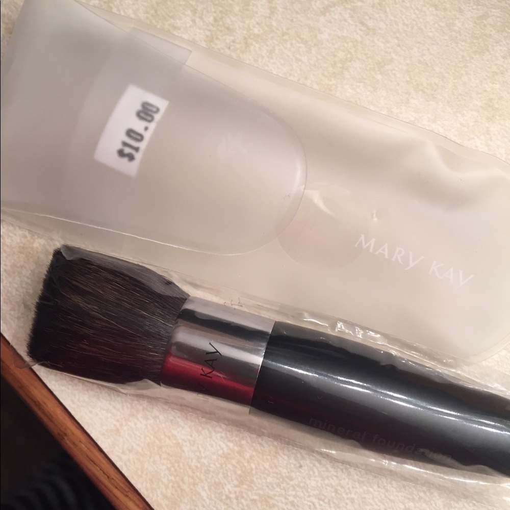 Mary Kay cosmetic Brush