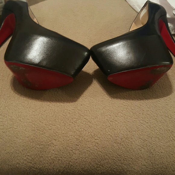 Authentic red bottoms - Picture 5 of 8