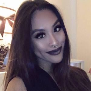 Meet your Posher, Annie