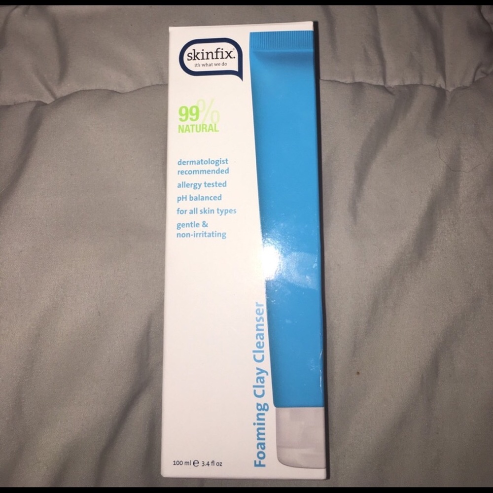 Skinfix Foaming Clay Cleanser