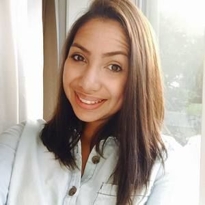 Meet your Posher, Carolina