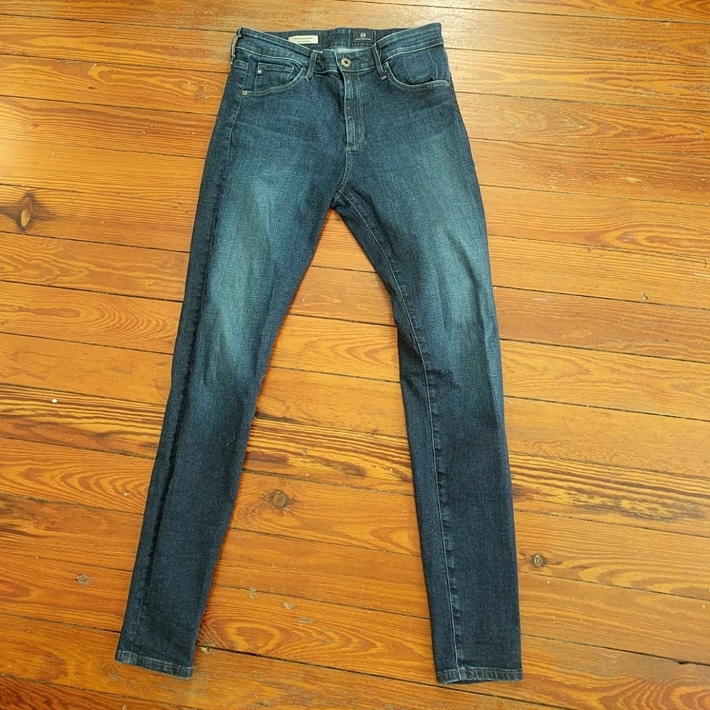 VGUC AG Farrah High Rise Skinny jeans