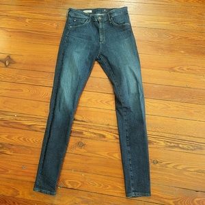 VGUC AG Farrah High Rise Skinny jeans
