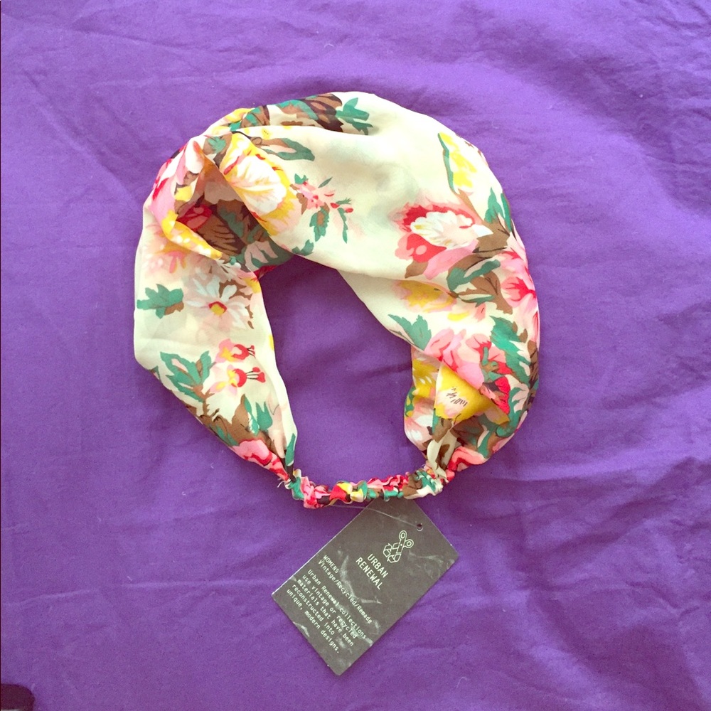 URBAN OUTFITTERS Vintage Hairband