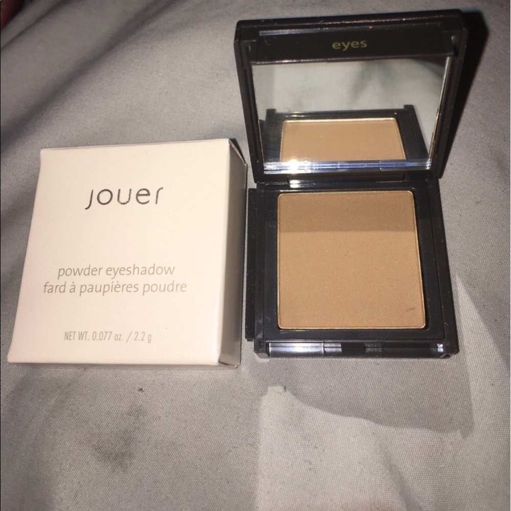 Jouer Eyeshadow: Chestnut