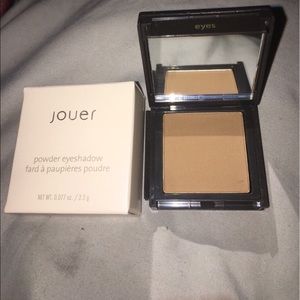 Jouer Eyeshadow: Chestnut