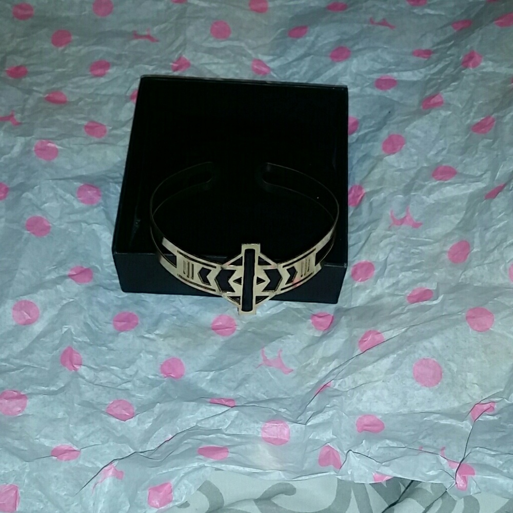 Gold arm accessory