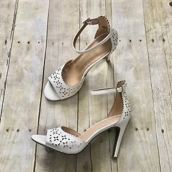 Lauren Conrad White Floral High Heel Shoes NWT - Picture 4 of 4