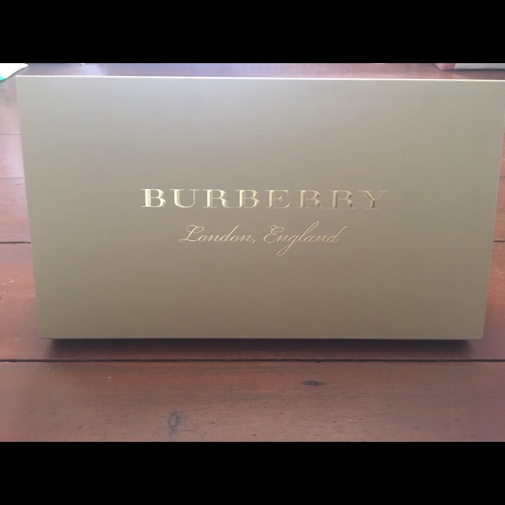 Brand new Burberry Crosshill Check Rain Boots